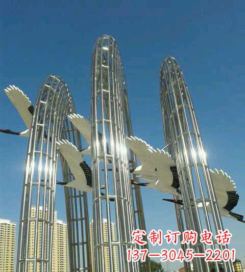 长沙广场不锈钢镂空雄鹰雕塑