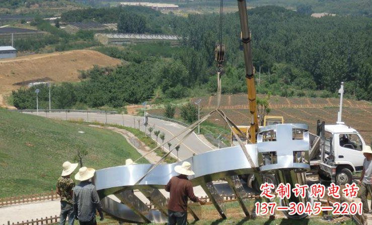 长沙广场不锈钢竖琴雕塑