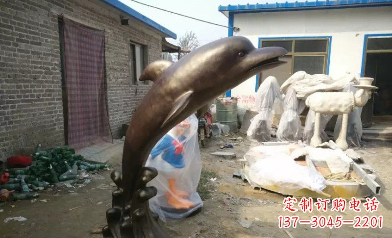 长沙海豚动物铜雕