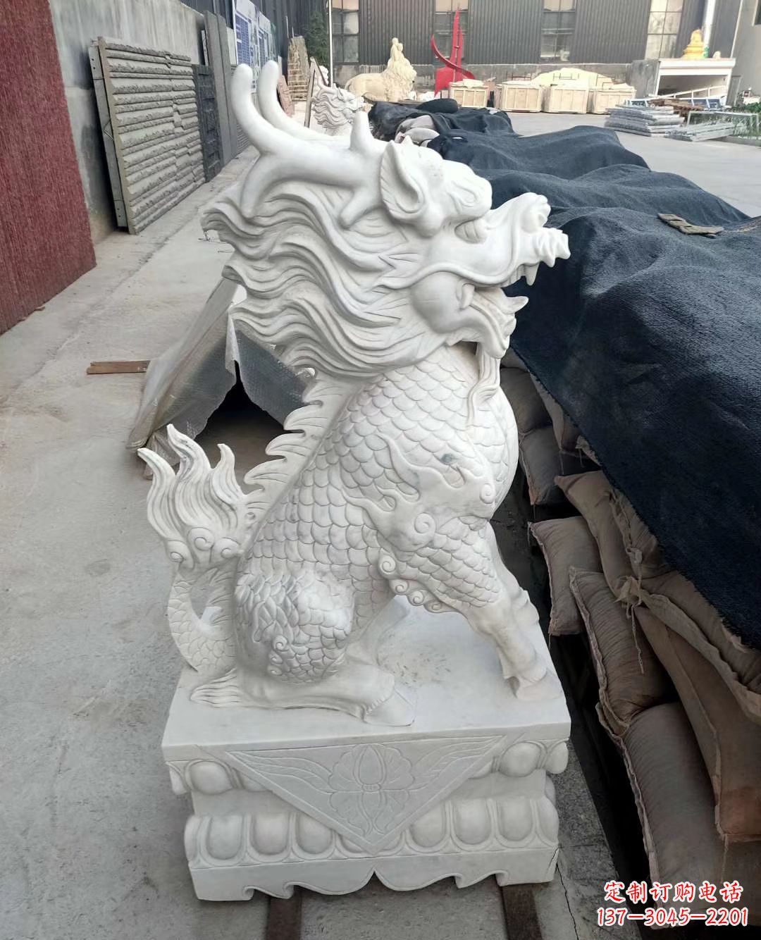 长沙高雅古朴的汉白玉麒麟雕塑