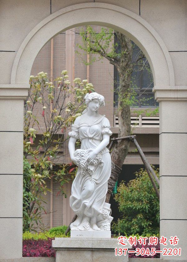 长沙汉白玉精美美女雕塑