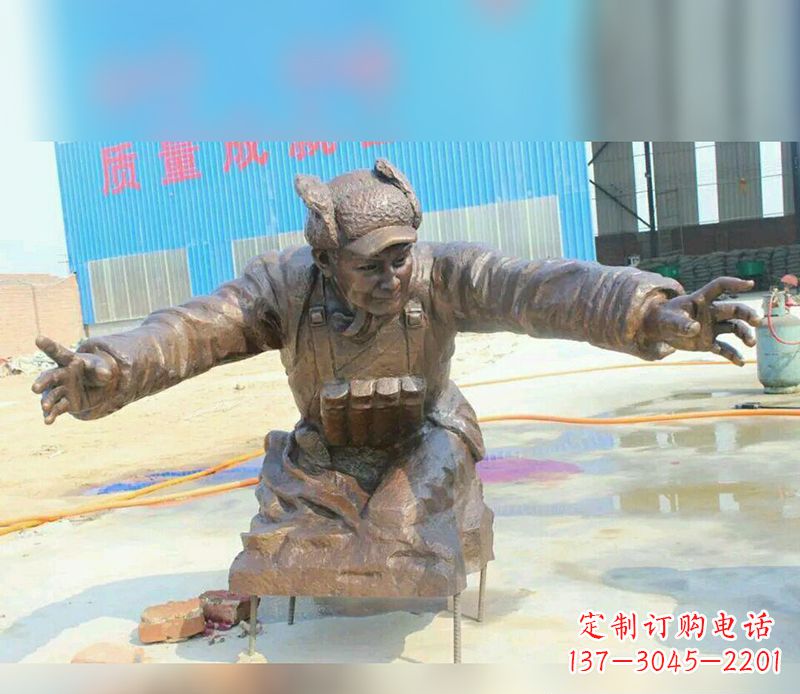 长沙黄继光校园英雄铜雕