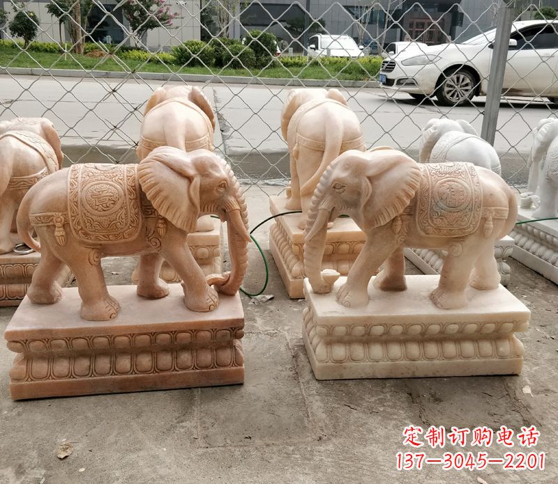 长沙会喷水的石雕大象