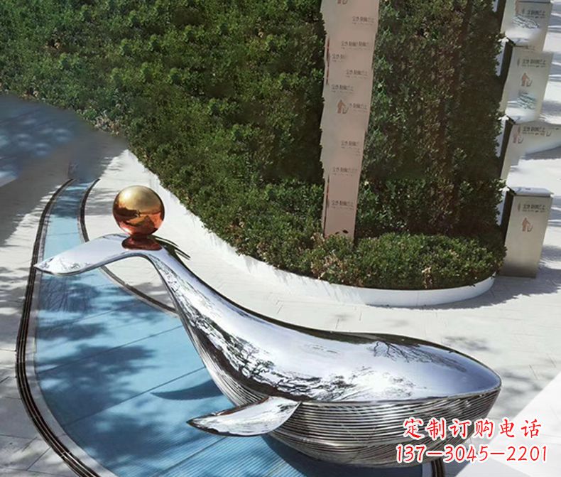 长沙镜面不锈钢海豚,一种质感的诠释
