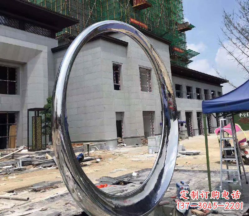 长沙精致典雅的镜面不锈钢圆环雕塑