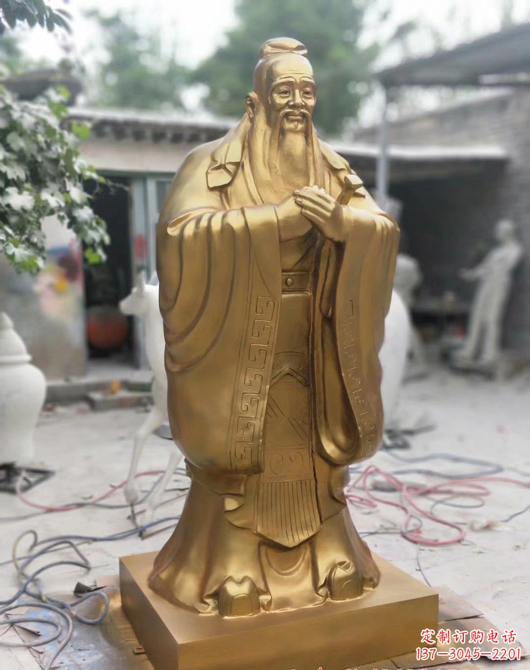 长沙高雅典雅的孔子铜雕像