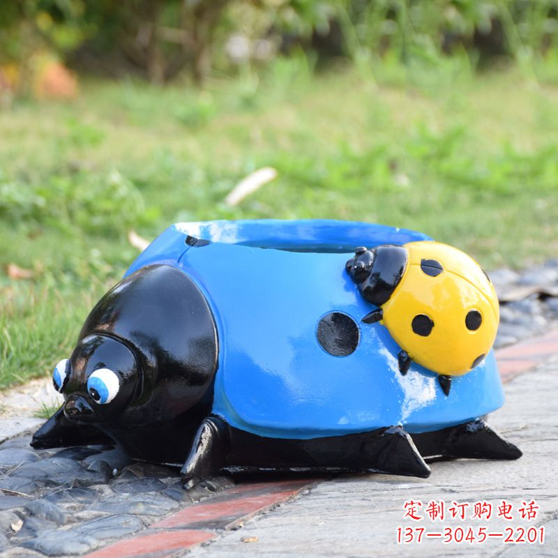 长沙蓝色玻璃钢七星瓢虫花盆雕塑