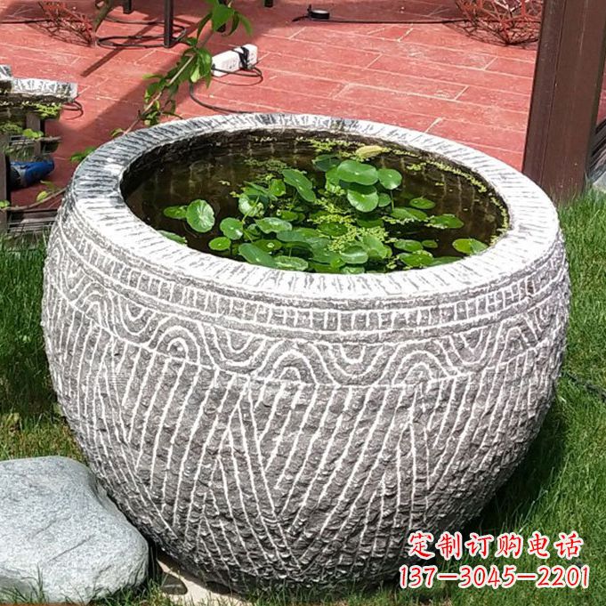 长沙老青石花盆雕塑：独特的家居艺术装饰