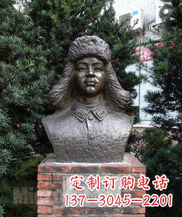 长沙领雕塑：全国首创雷锋青铜胸像