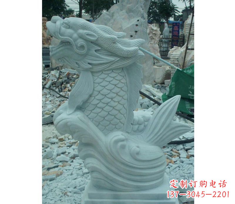 长沙引领潮流，定制你的专属鲤鱼雕塑