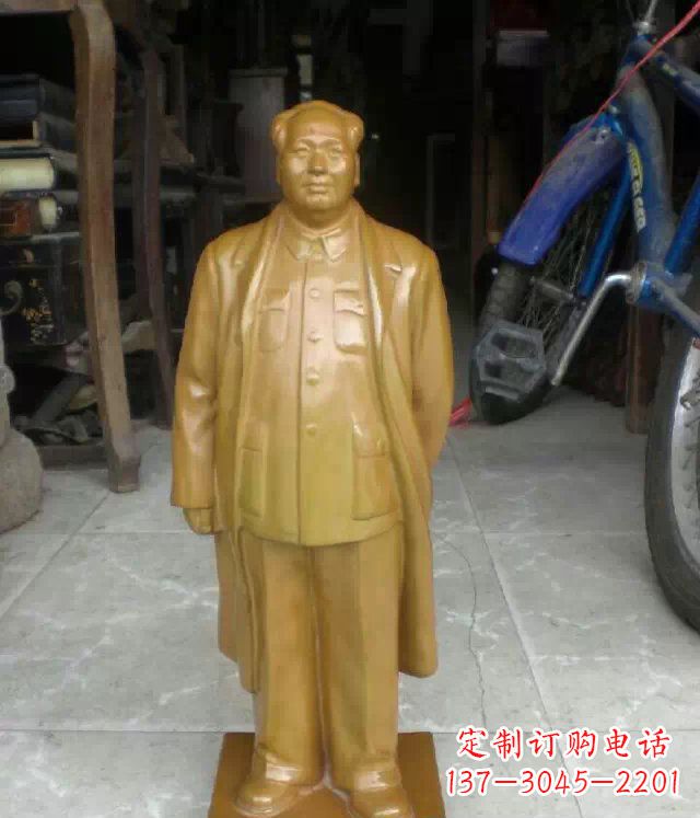 长沙毛主席仿铜雕塑：唤醒历史的记忆