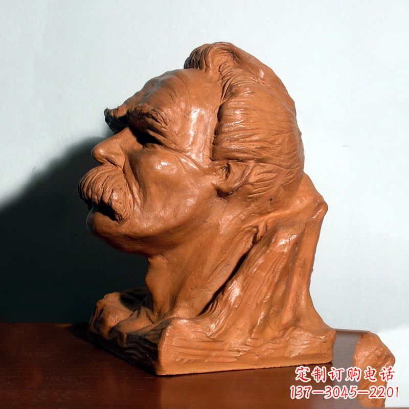 长沙以尼采为原型的雕塑头像