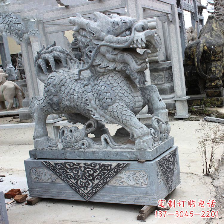 长沙色彩缤纷的青石仿古石雕麒麟