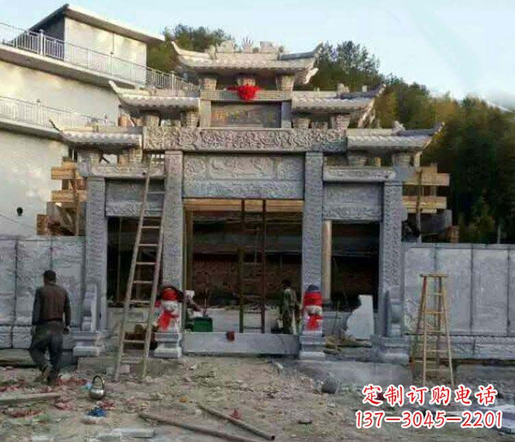 长沙三门仿古石雕牌坊打造质感升级的精致建筑