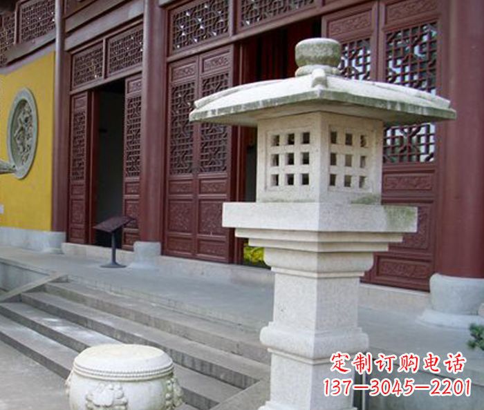 长沙寺庙景观镂空石灯石雕