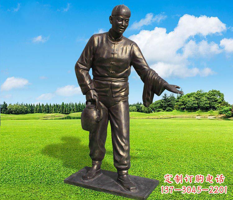 长沙提茶壶的店小二铜雕