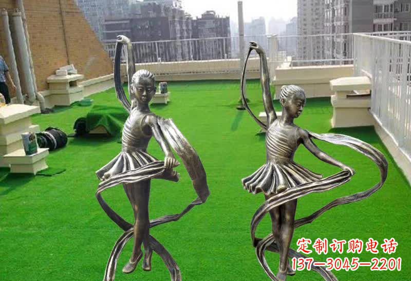 长沙跳舞的女孩铜雕