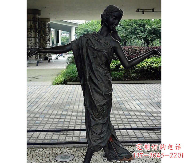 长沙跳舞的女孩街边景观铜雕