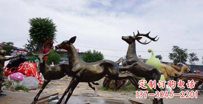 长沙跳跃的小鹿铜雕