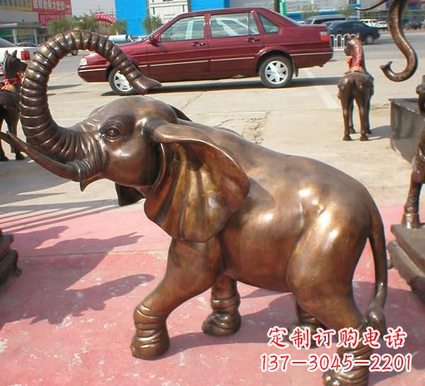 长沙铜雕长鼻大象