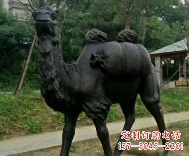 长沙驮行李的骆驼铜雕