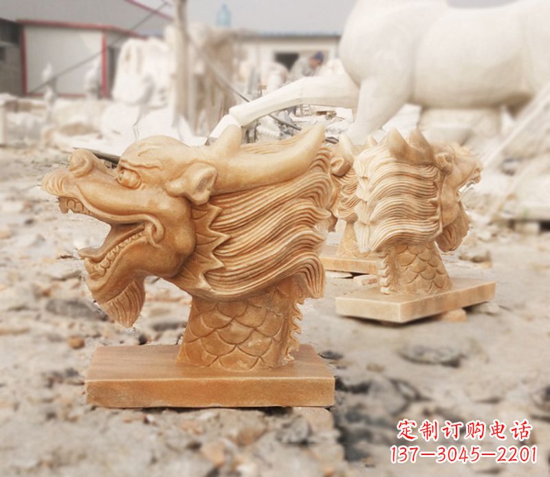 长沙晚霞红喷水龙头雕塑