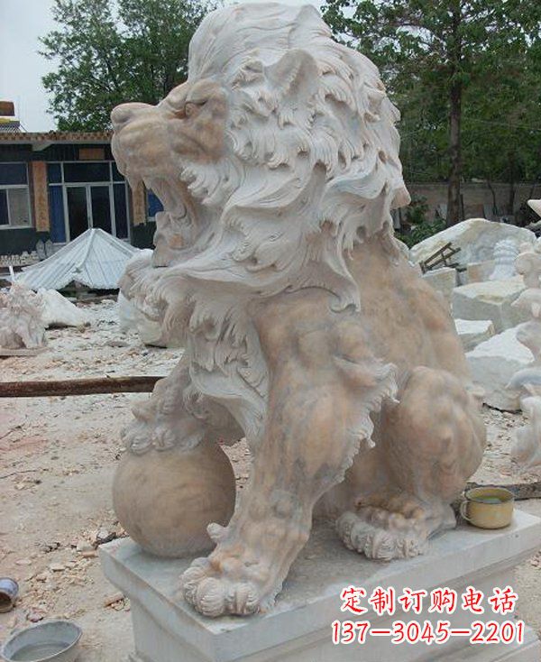 长沙晚霞红寺庙门口西洋狮子石雕