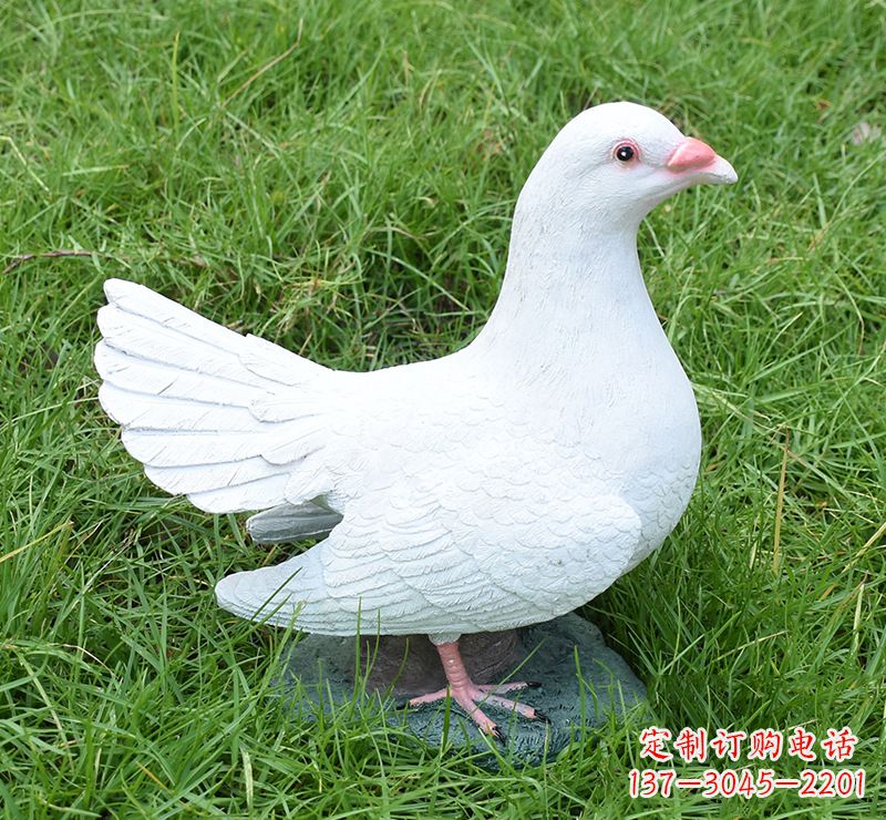 长沙文化广场的和平鸽雕塑