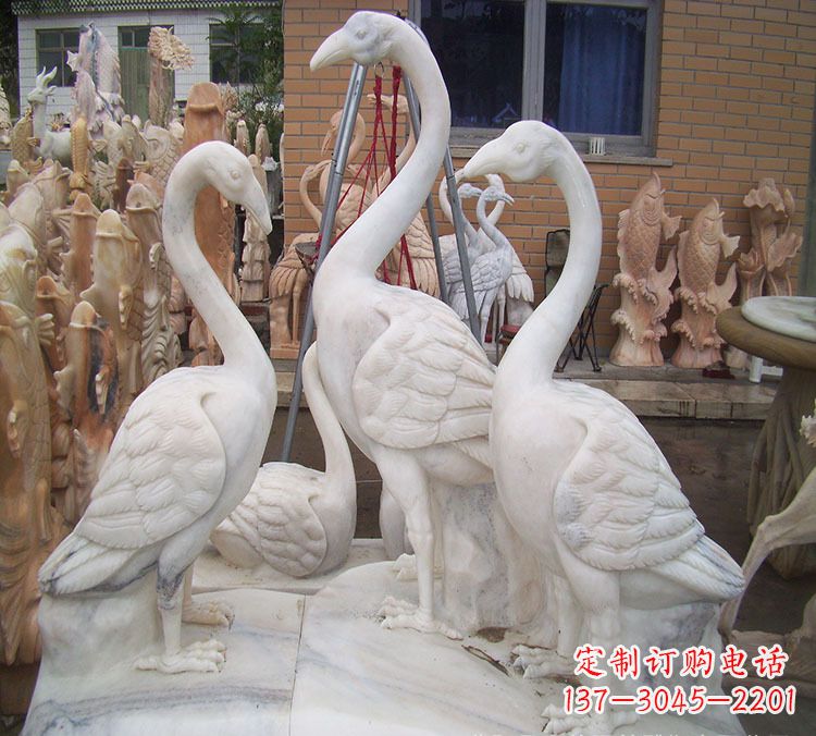长沙仙鹤衔树枝 石雕