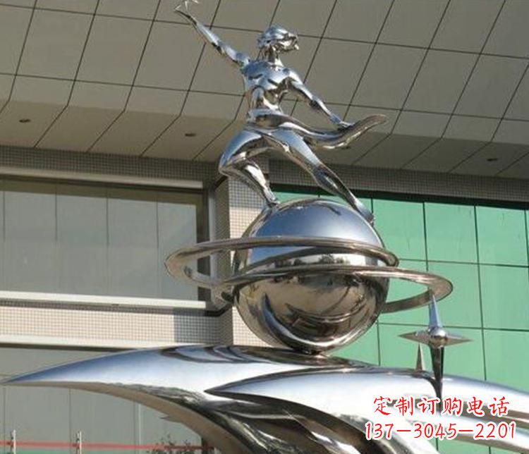 长沙校园不锈钢地球和学生景观雕塑