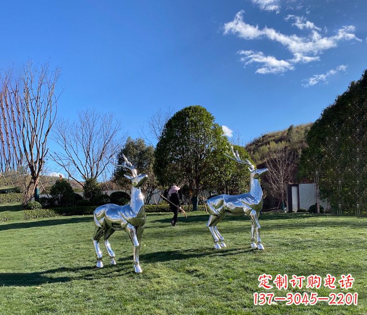 长沙园林镜面不锈钢梅花鹿雕塑