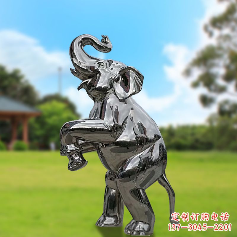 长沙站立的不锈钢小象雕塑