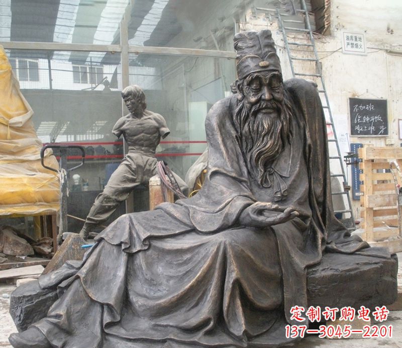 长沙张仲景铜雕