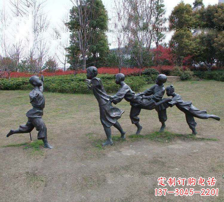 长沙铸铜老鹰捉小鸡儿童雕塑