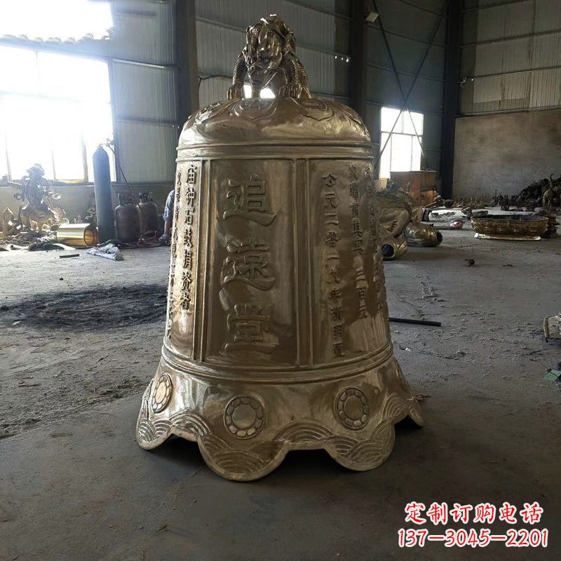 长沙宗祠铜钟雕塑