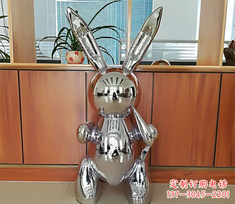 长沙兔子雕塑摆件